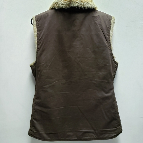 Womens GAP Faux Fur reversible vest size small brown/grey - Picture 8 of 9